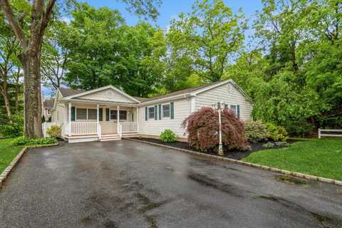 24 Victory Street, Ronkonkoma, NY 11779