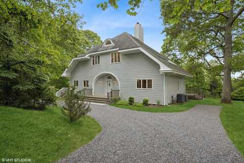 8340 Main Bayview Road, Southold, NY 11971