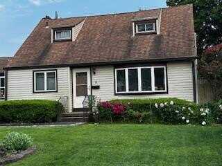 8 Hickory Street, Central Islip, NY 11722