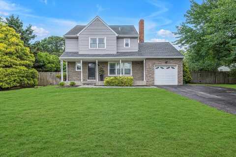 5 Michelle Lane, Selden, NY 11784