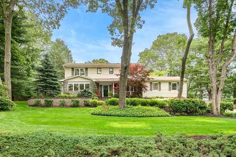 5 Hills Park Lane, Smithtown, NY 11787