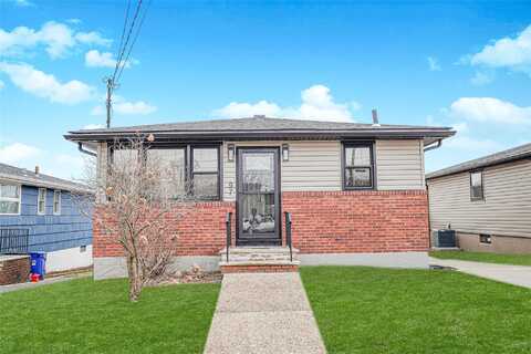 97 Preston Ave, Staten Island, NY 10312