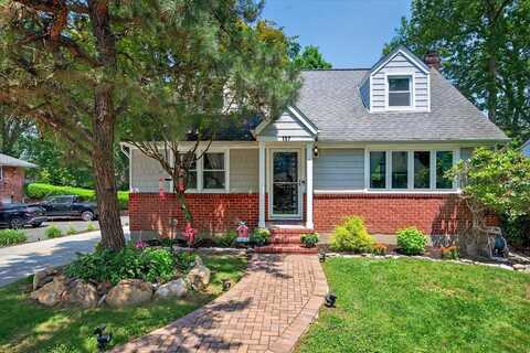 157 E 17th Street, Huntington Station, NY 11746