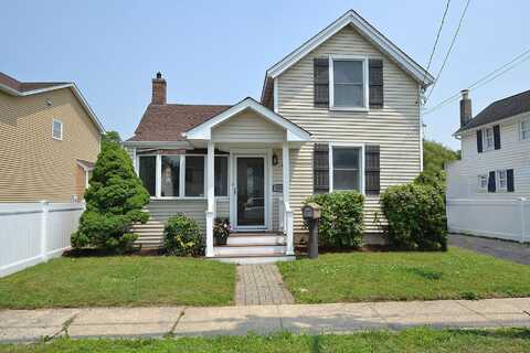 187 Smith Avenue, Islip, NY 11751