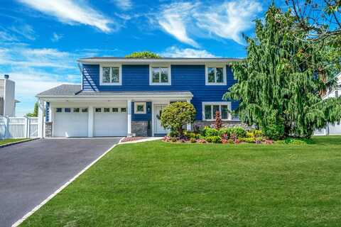 29 Lindron Avenue, Smithtown, NY 11787