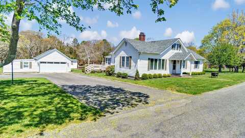 3 Private Road, Remsenburg, NY 11960