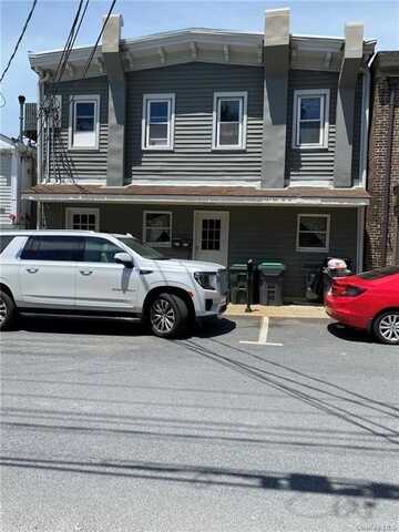 9 First Street, Warwick, NY 10990