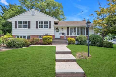 66 Humphrey Drive, Syosset, NY 11791