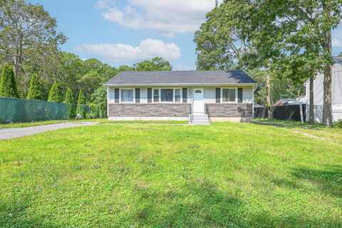 80 Margaret Drive, Coram, NY 11727