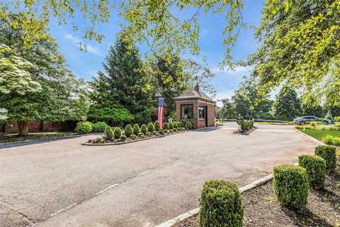 82 Harbour Lane, Bay Shore, NY 11706