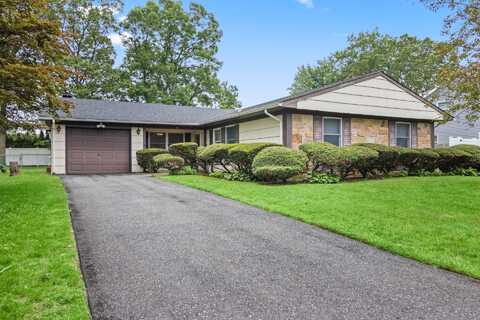 20 Tulip Hill Lane, South Setauket, NY 11720