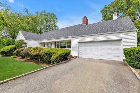 725 Clinton Street, Westbury, NY 11590