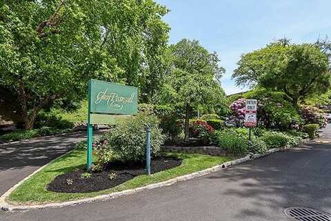 34 Pearsall Avenue, Glen Cove, NY 11542