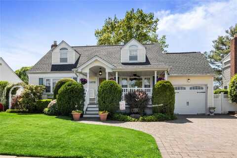 196 Peters Avenue, East Meadow, NY 11554