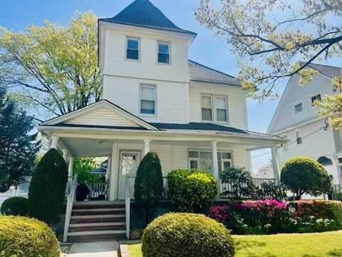 8417 113th Street, Richmond Hill North, NY 11418