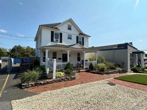 23 Bellemeade Avenue, Smithtown, NY 11787
