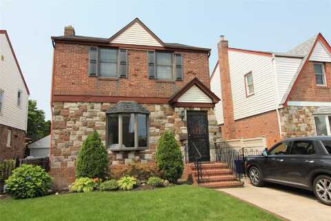 62-16 82nd Place, Middle Village, NY 11379