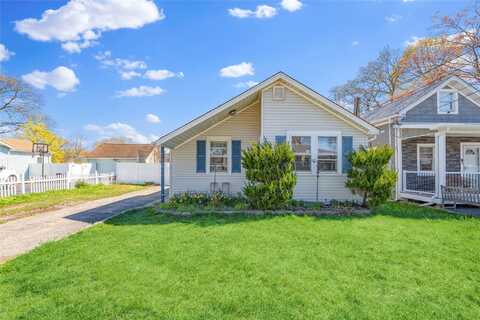 244 Laverne Avenue, Holbrook, NY 11741