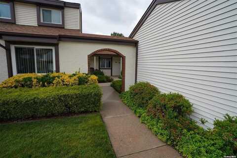 906 Gotham Court, Saint James, NY 11780