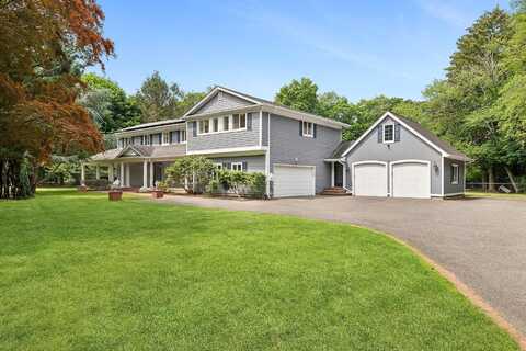 20 Donovan Drive, Cold Spring Harbor, NY 11724