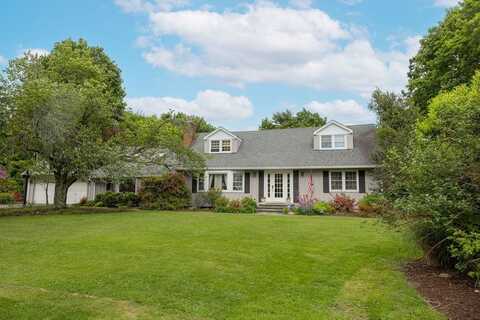 21 Maple Road, Setauket, NY 11733