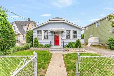 47 Harding Avenue, Hicksville, NY 11801
