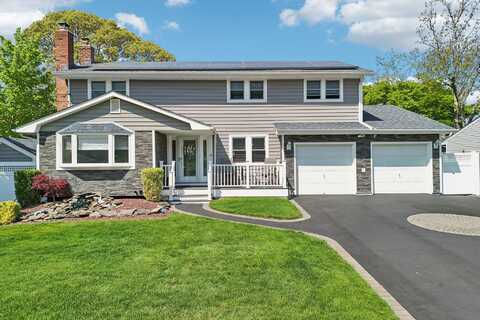 22 Galaxie Lane, Selden, NY 11784