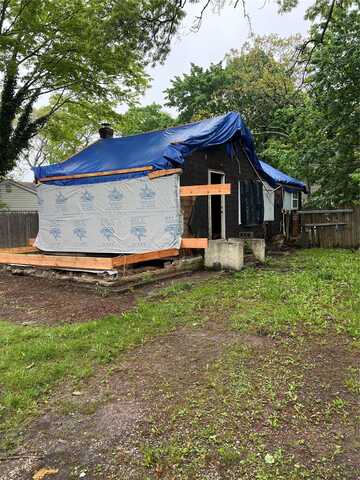 33 Midland Avenue, Mastic, NY 11950
