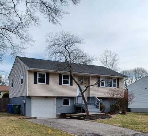 54 Brewster Drive, Middletown, NY 10940