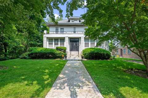 1020 New McNeil Avenue, Lawrence, NY 11559