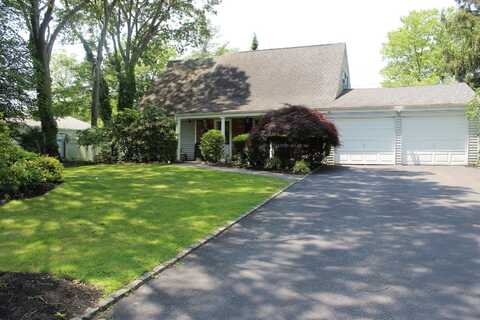 16 Barnwell Lane, Stony Brook, NY 11790