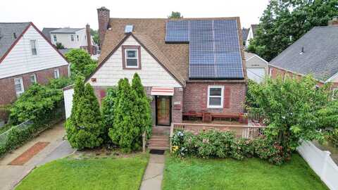 1078 Hancock Avenue, Franklin Square, NY 11010