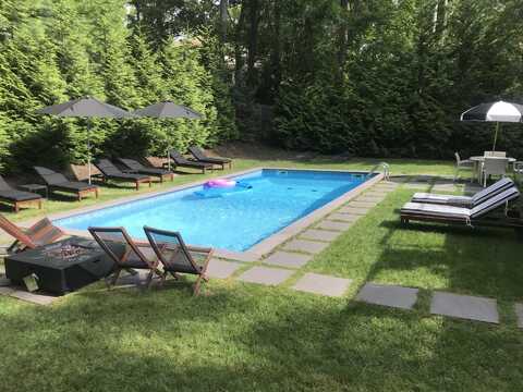 21 Hillside Drive W, Sag Harbor, NY 11963