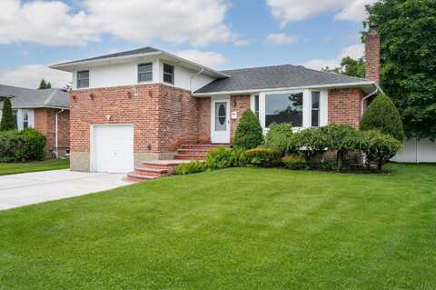 69 Gate Lane, Levittown, NY 11756