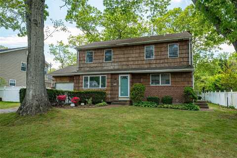 48 Crocus Lane, Commack, NY 11725