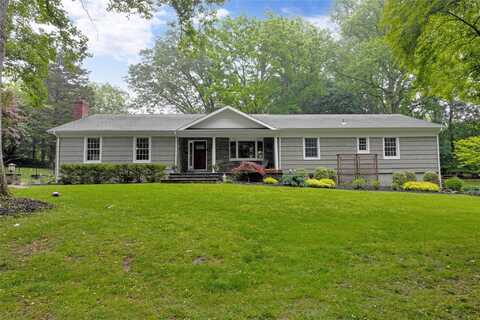 659 Horse Race Lane, Nissequogue, NY 11780