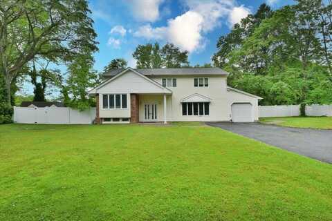 6 Attridge Court, Melville, NY 11747