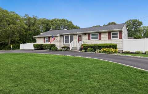 2 Rockaway Street, Holtsville, NY 11742