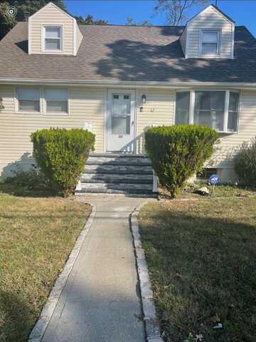 42 Benburb Street, Amityville, NY 11701