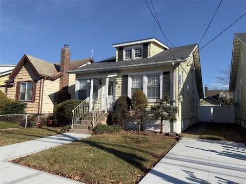 61 James Street, Franklin Square, NY 11010