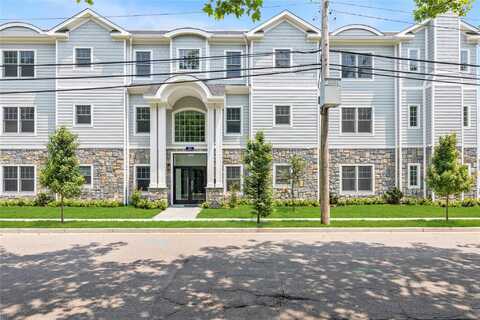 22 Sagamore Hill Drive, Port Washington, NY 11050