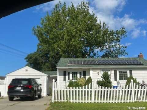 154 Charter Oaks Avenue, Brentwood, NY 11717