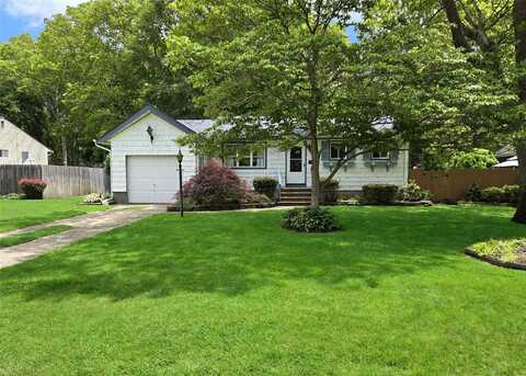 54 Indian Head Drive, Sayville, NY 11782