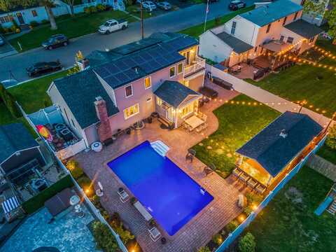 2 High Street, Sayville, NY 11782