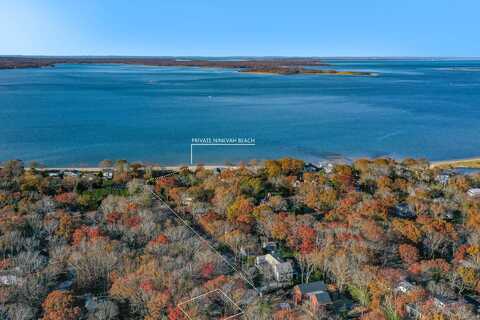 69 Hillside Drive E, Sag Harbor, NY 11963