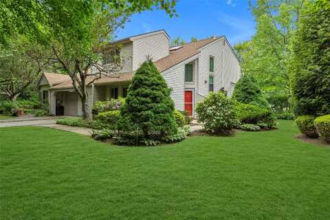 5 Lakeridge Drive, Huntington, NY 11743