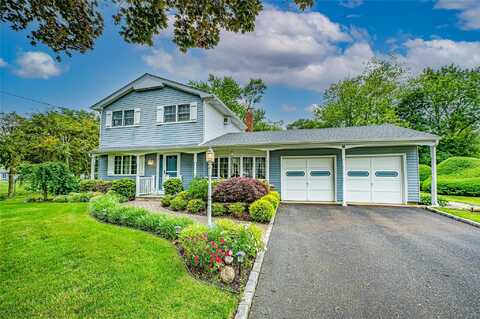 26 Village Lane, Hauppauge, NY 11788