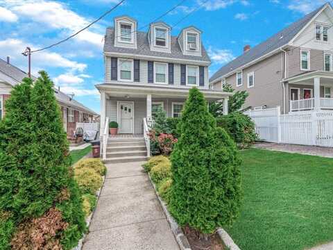 13-11 154th Street, Beechhurst, NY 11357