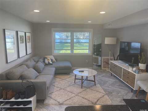 164 W Nicholai Street, Hicksville, NY 11801