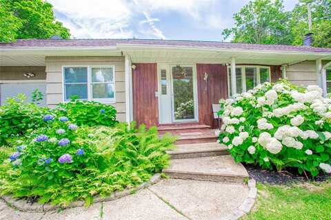 2 Paulding Street, Huntington, NY 11743